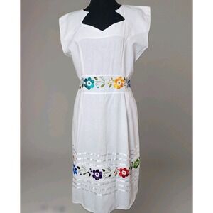 Mexican Embroidered Dress XL White Floral Peasant Boho Fiesta Puebla Folk Ribbon